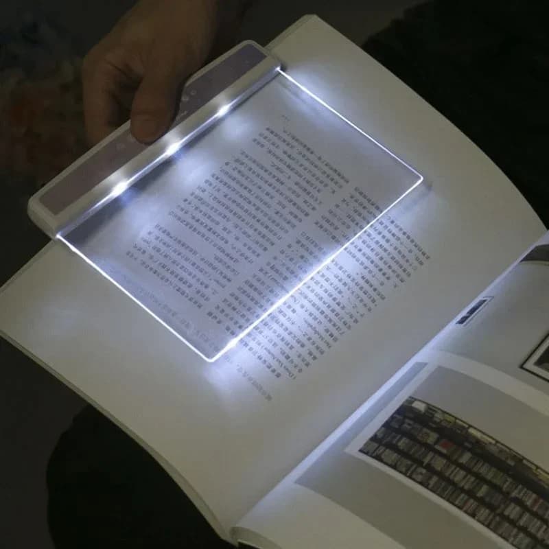 โคมไฟอ่านหนังสือ LED พกพา ใช้ถ่าน พร้อมฟีเจอร์ถนอมสายตา